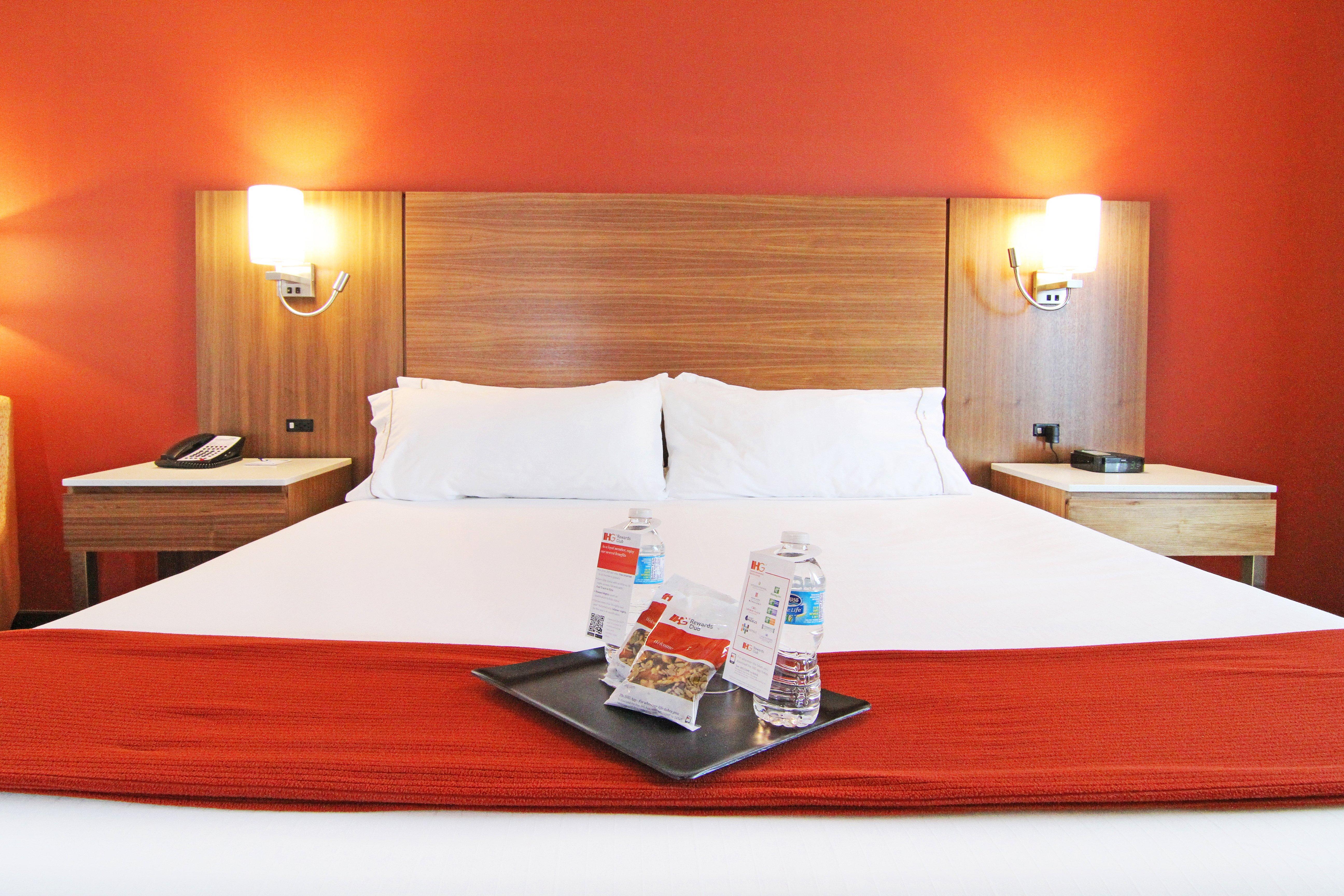 Holiday Inn Express And Suites Calgary University By Ihg Εξωτερικό φωτογραφία