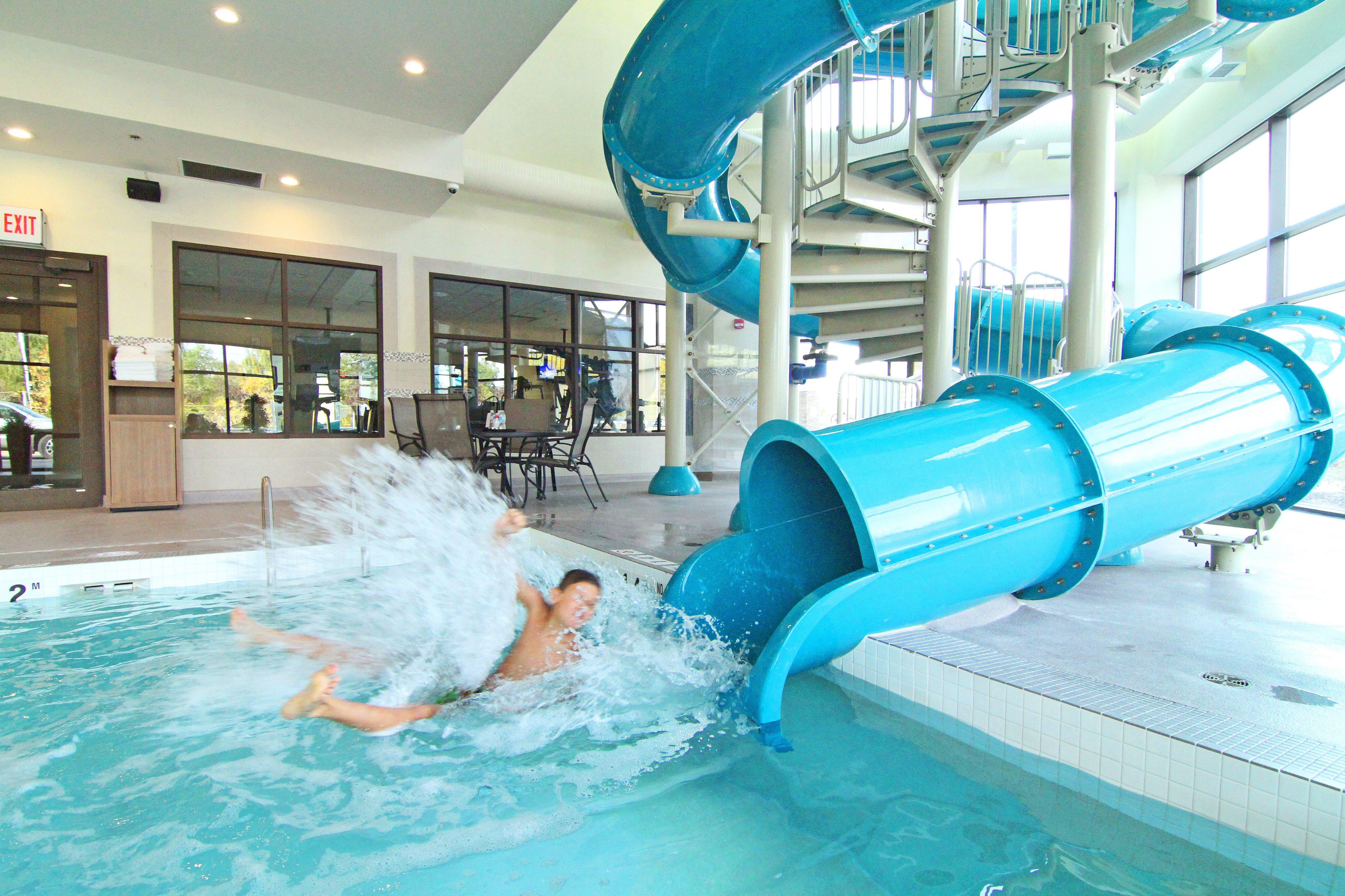 Holiday Inn Express And Suites Calgary University By Ihg Εξωτερικό φωτογραφία