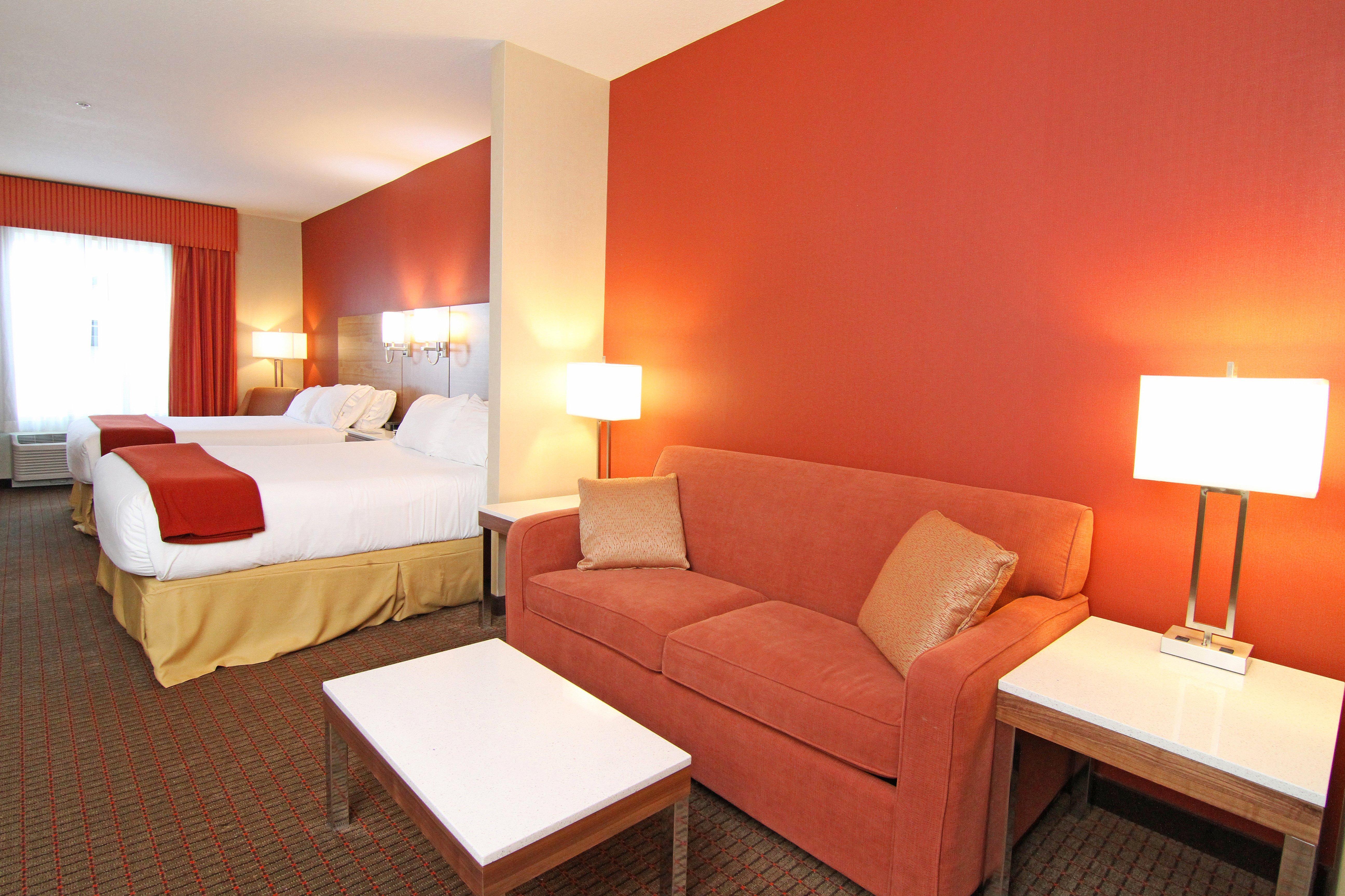 Holiday Inn Express And Suites Calgary University By Ihg Εξωτερικό φωτογραφία